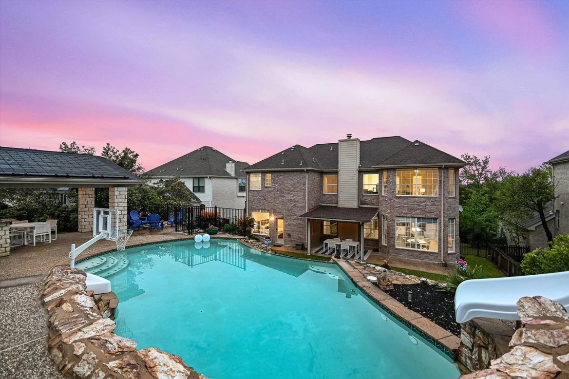 Photo of 2112 Cliffs Edge DR