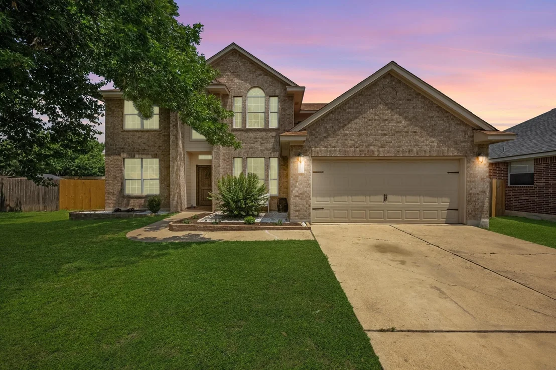 Photo of 122 Retama DR