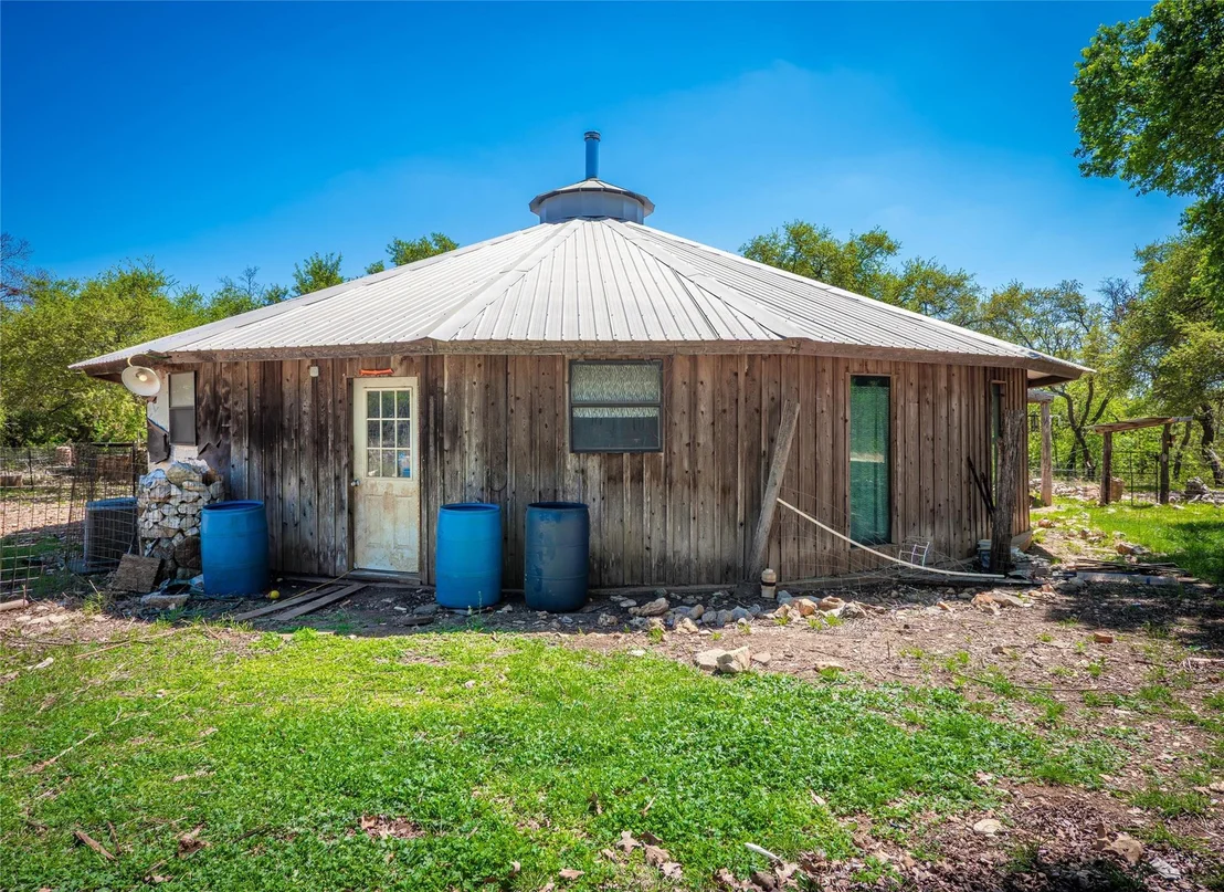 Photo of 21500 Firefly RD