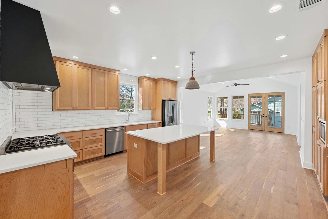 Photo of 4606 Evans Ave