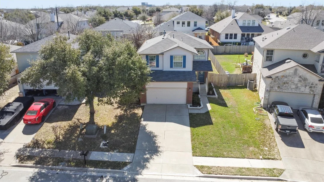 Photo of 1631 Plume Grass PL