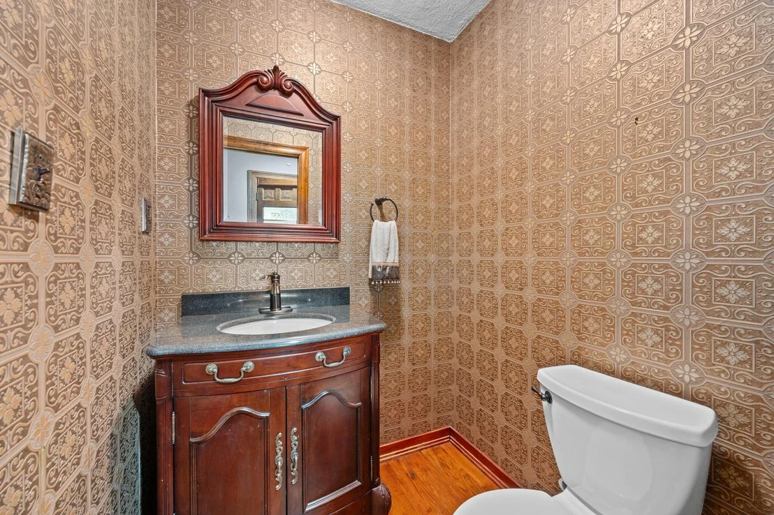 Photo of 401 Crestview DR
