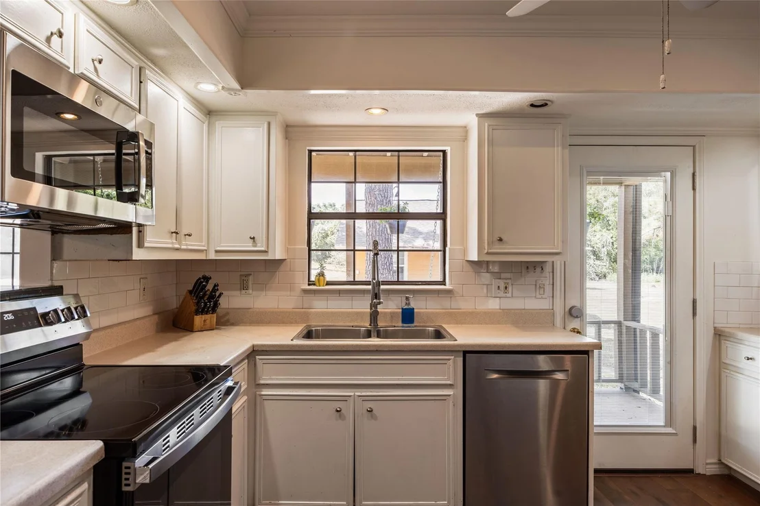 Photo of 446 Roemer RD