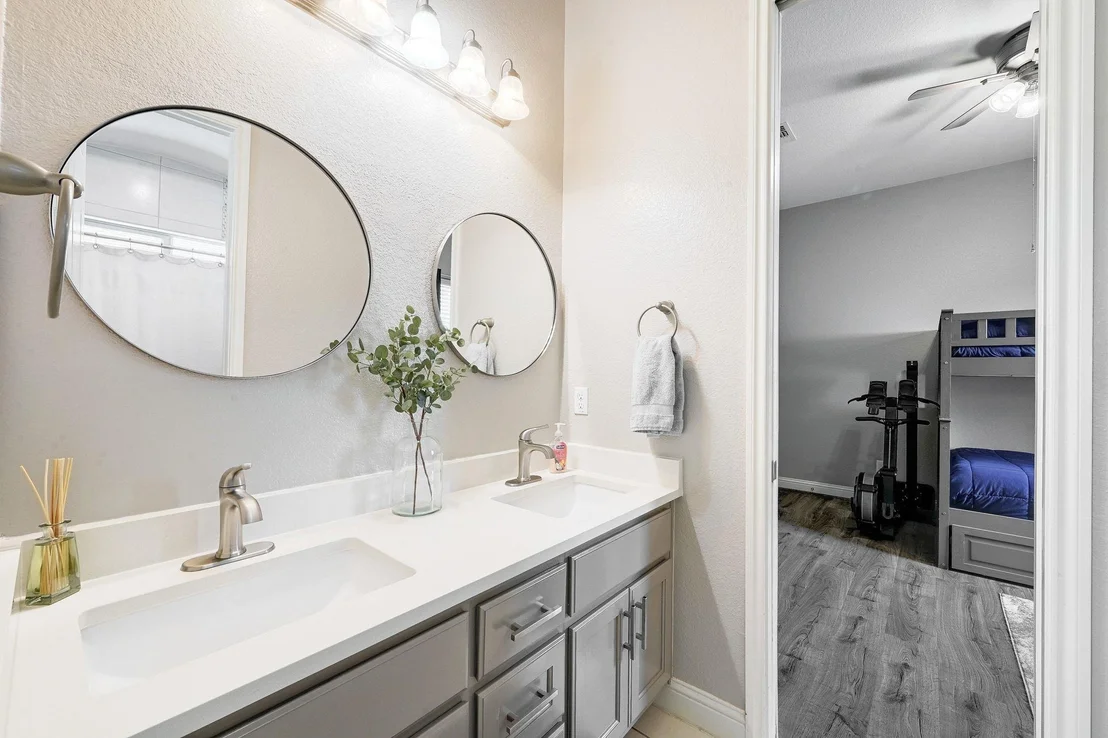 Photo of 306 Swallowtail DR