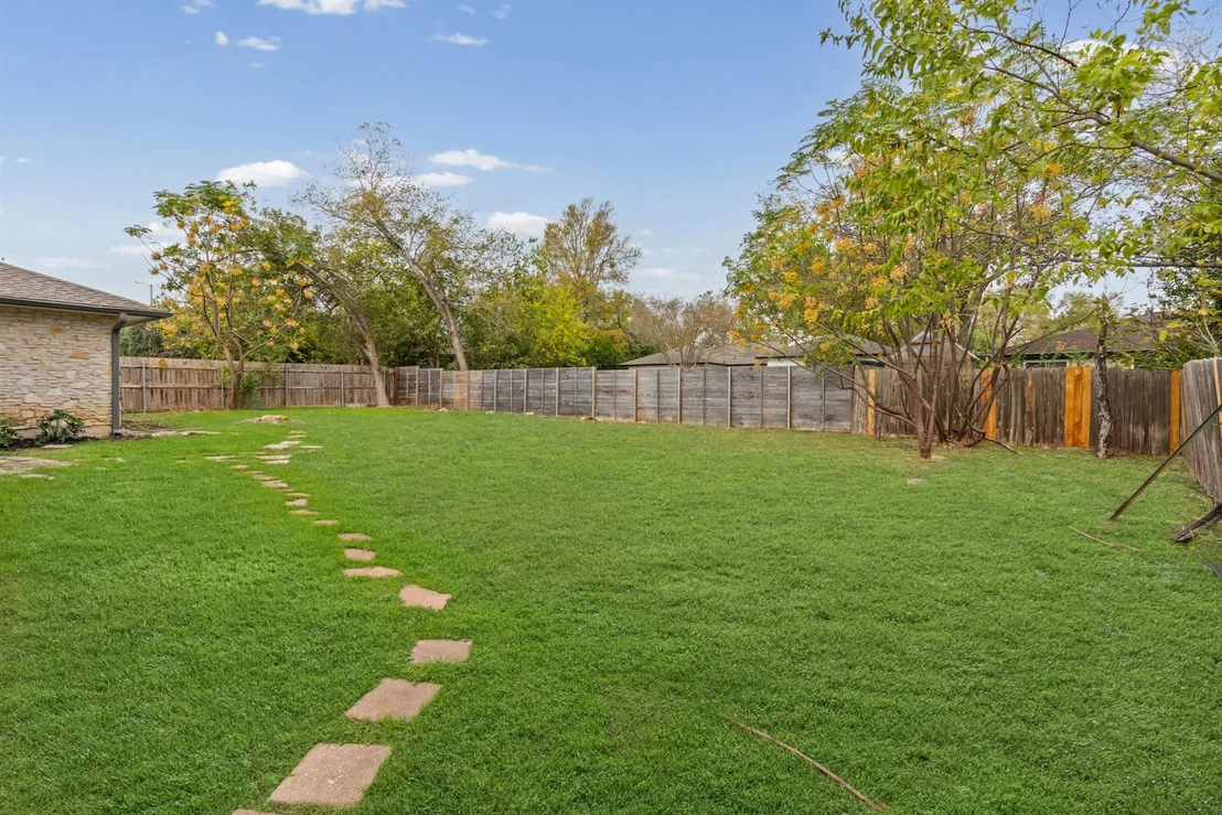 Photo of 11004 Rustic Manor LN