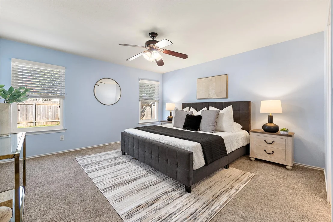Photo of 303 Northern TRL