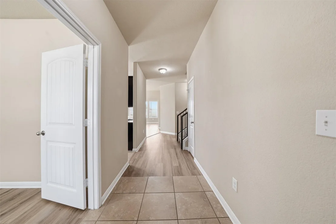Photo of 613 Longhorn Cavern RD