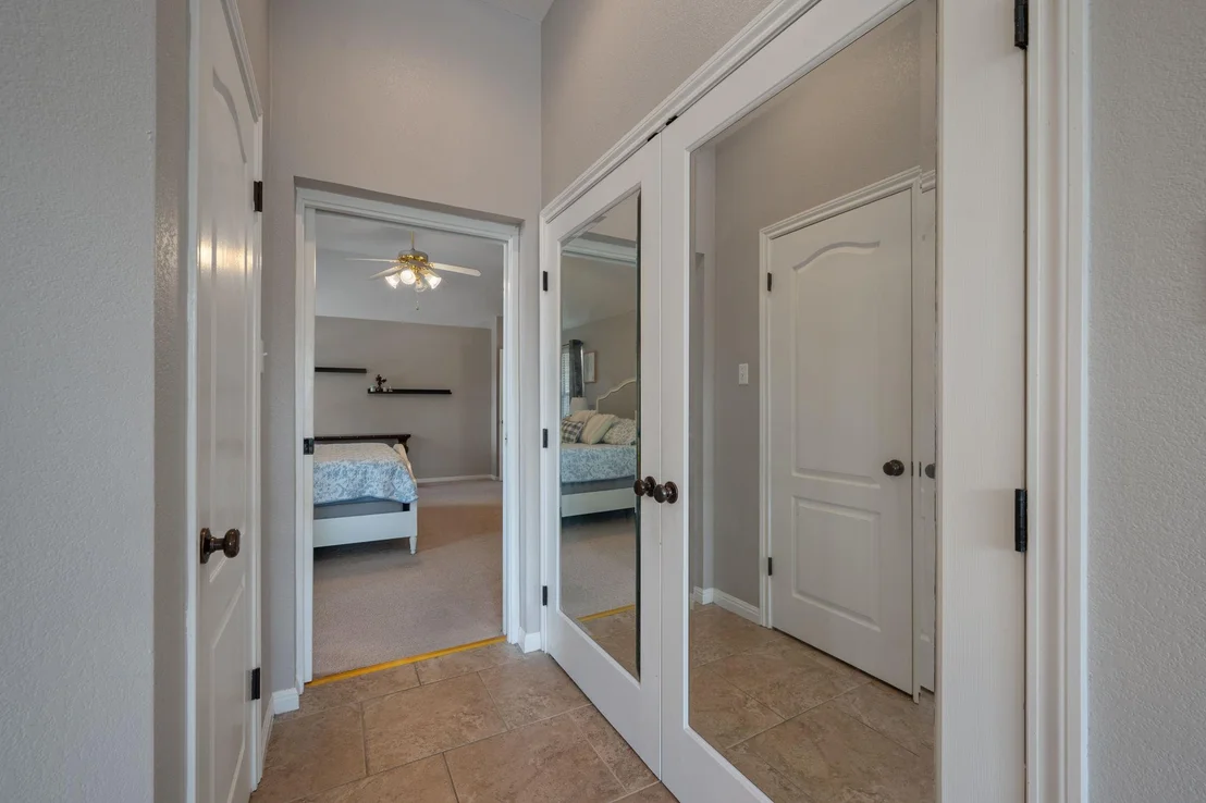 Photo of 10001 Lachlan DR