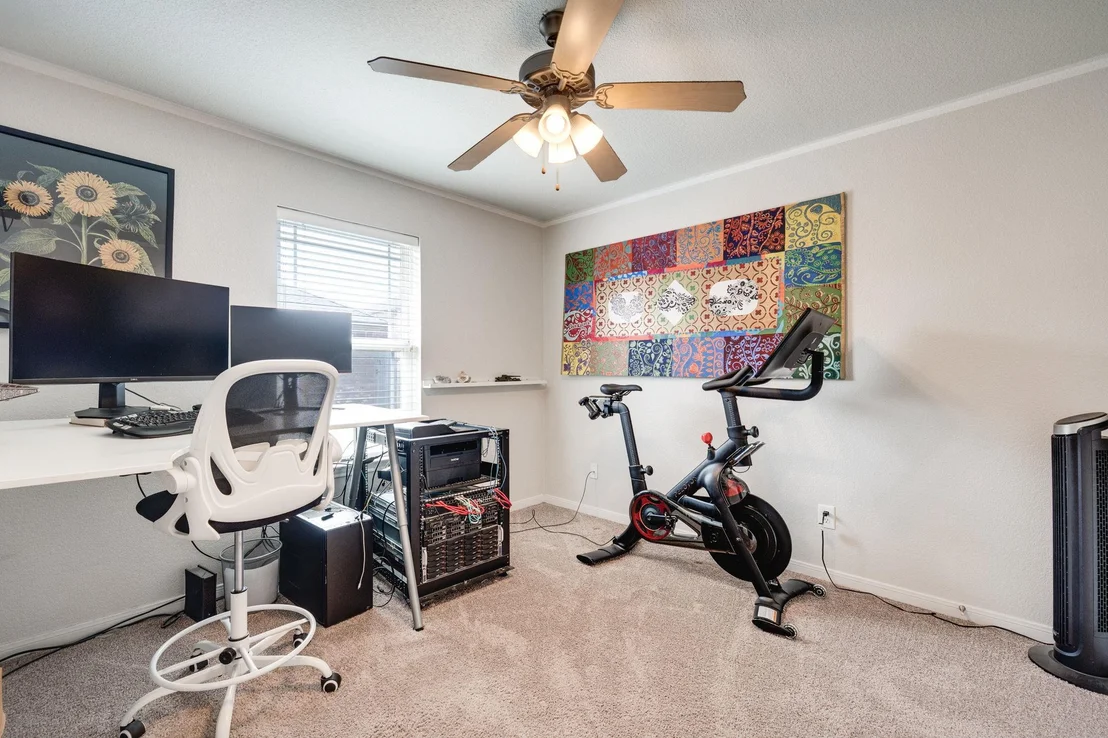 Photo of 1905 Walker Place BLVD