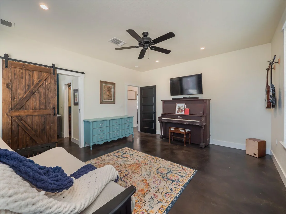 Photo of 161 Paintbrush LN