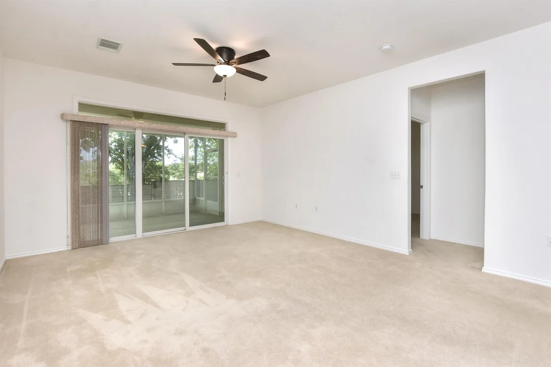 Photo of 221 Bonham LOOP