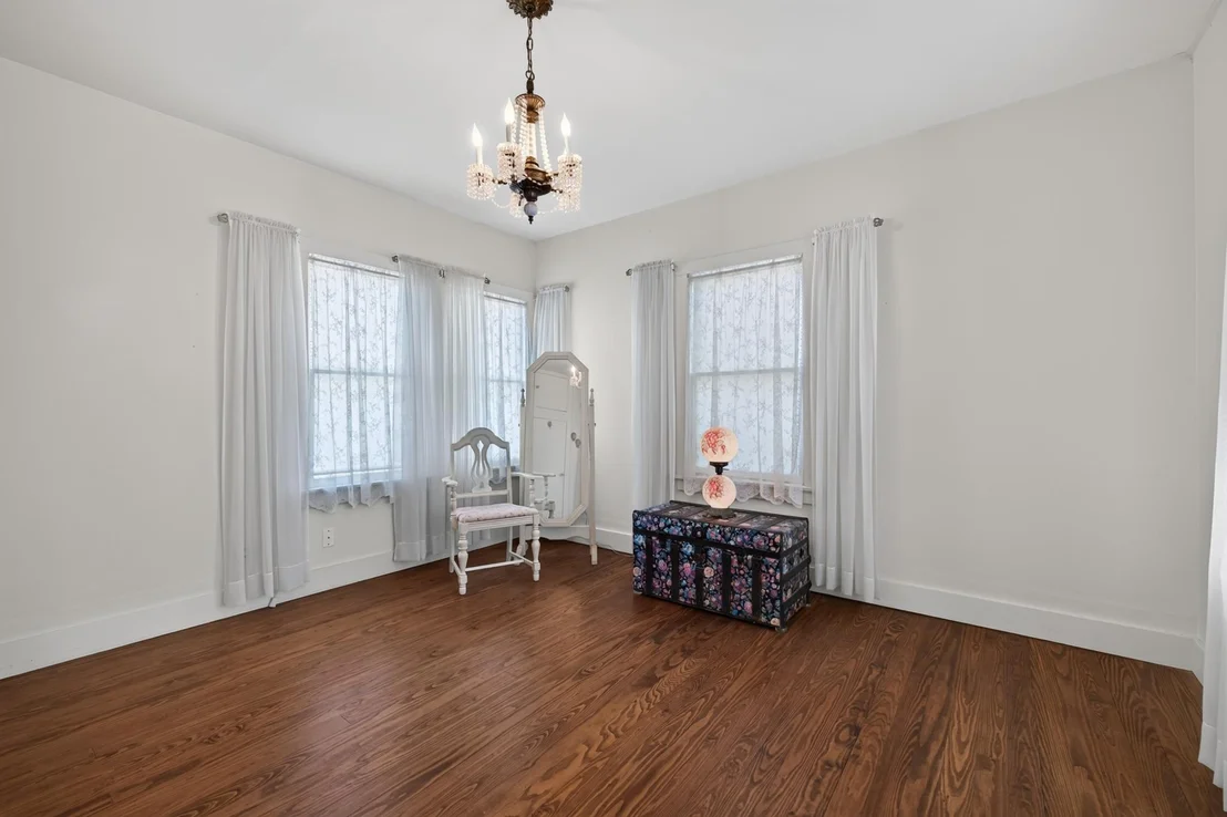 Photo of 4110 Marathon BLVD