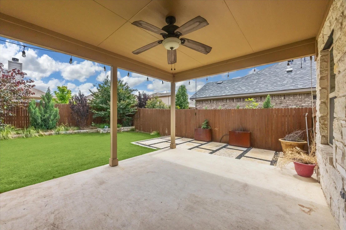 Photo of 504 Longhorn Cavern RD