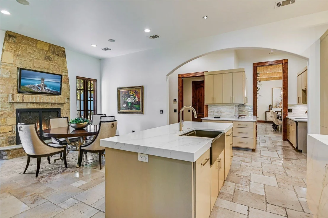 Photo of 252 LA SERENA LOOP