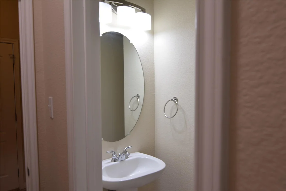 Photo of 2400 Nan LN