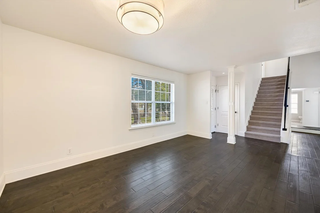 Photo of 8806 El Rey BLVD