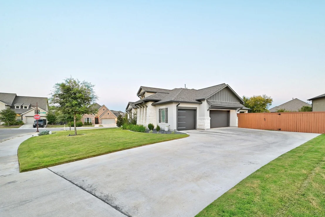 Photo of 101 Catani LOOP