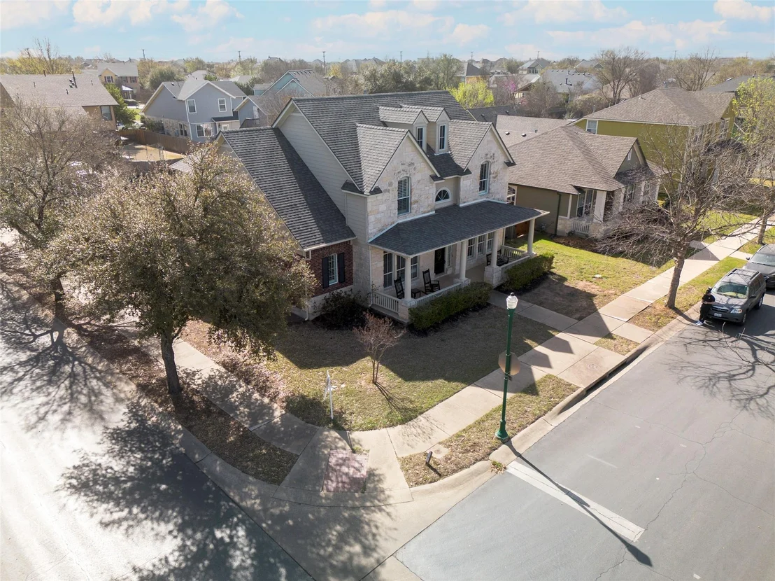 Photo of 319 Greenside LN