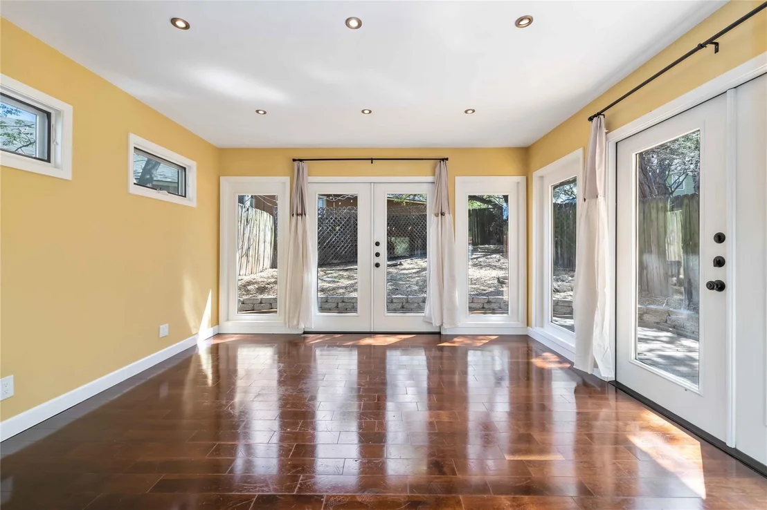 Photo of Unit B at 1703 Waterloo TRL