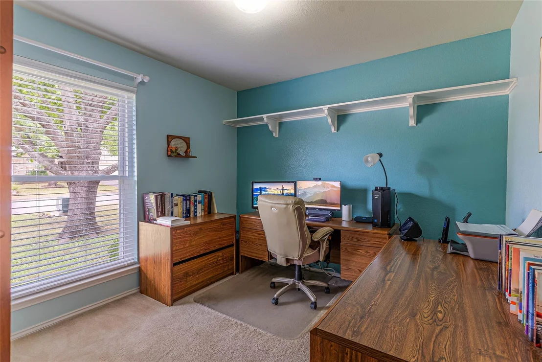 Photo of 1106 Willow Creek DR
