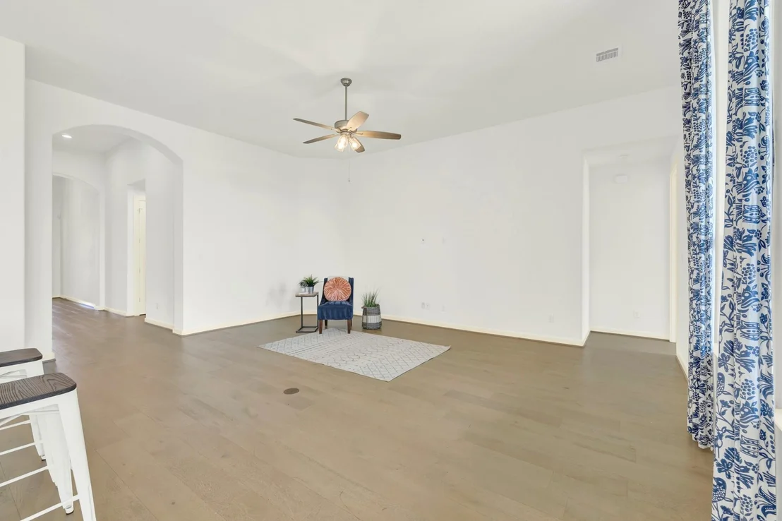 Photo of 209 Lady Bug RD