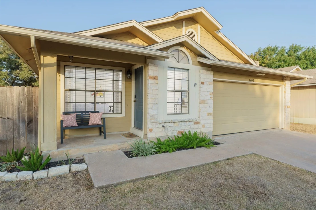 Photo of 1403 Black Cherry DR