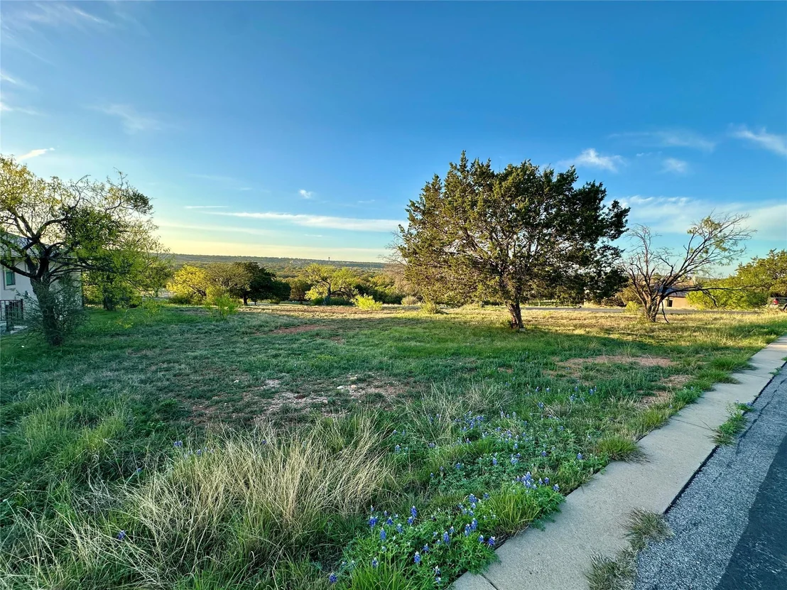 Photo of 301 Hideaway