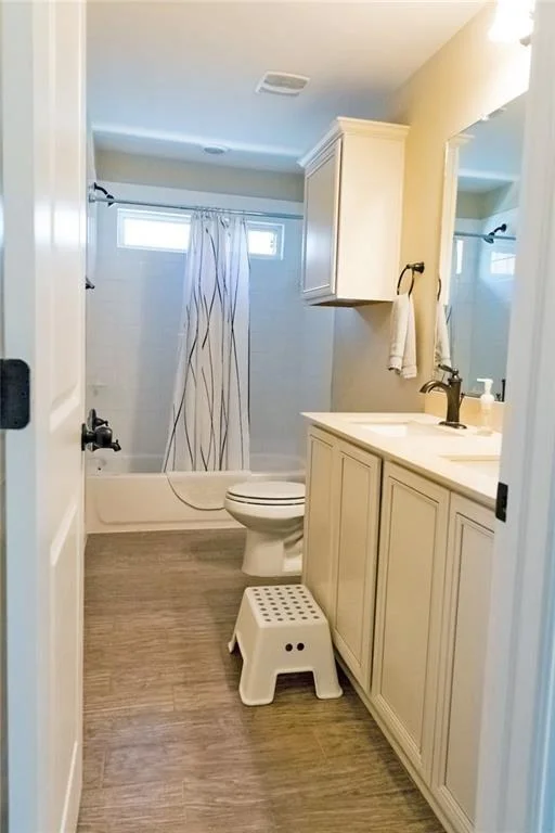 Photo of 11504 Reading WAY