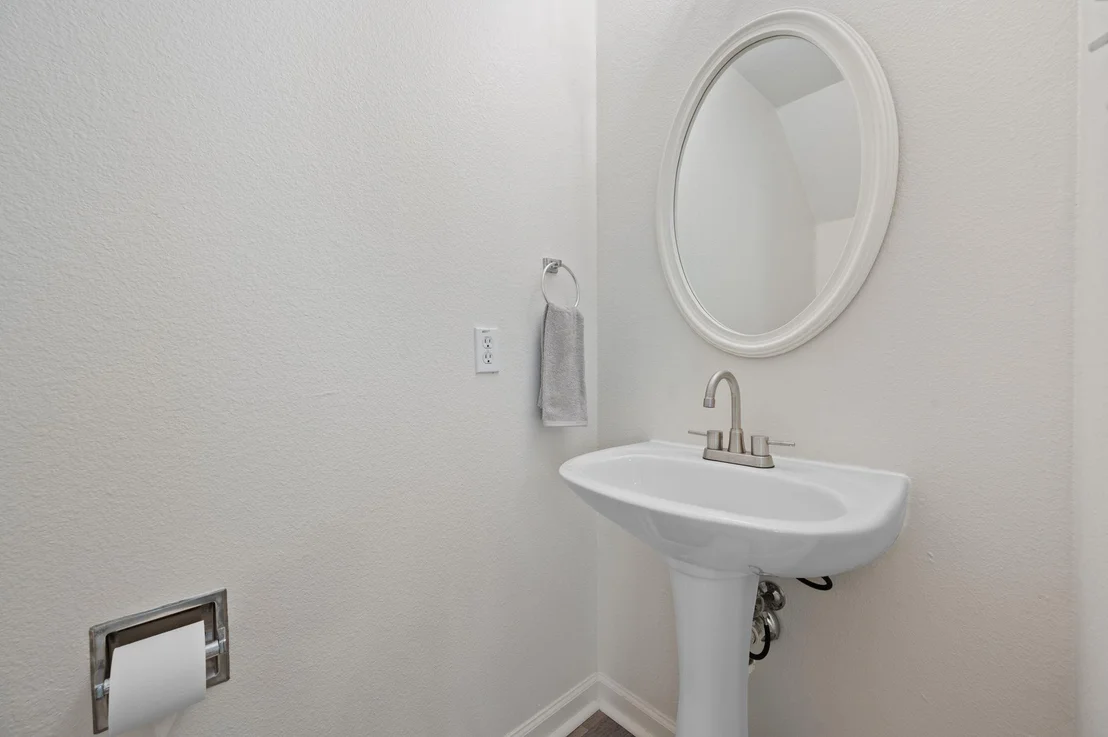 Photo of 1532 Lorson LOOP