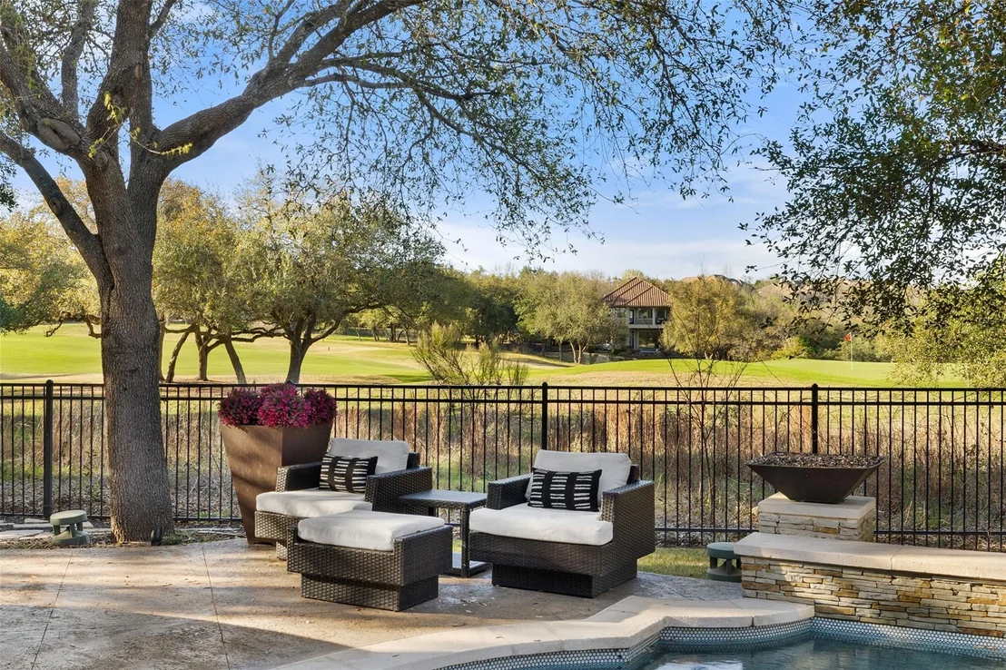 Photo of 11700 EAGLES GLEN DR