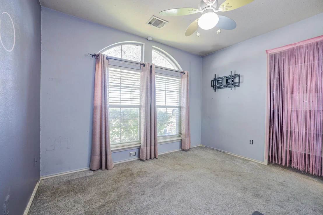 Photo of 1201 N Darjeeling DR
