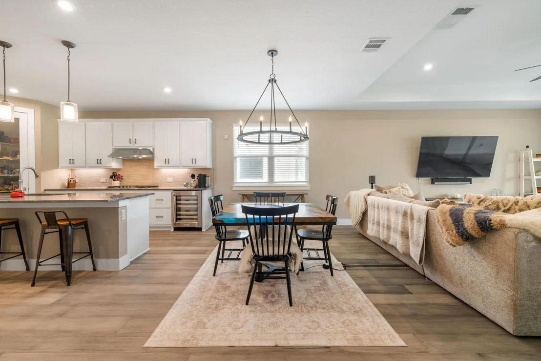 Photo of 1332 Brescia WALK