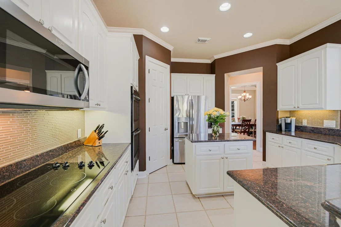Photo of 2 Glen Rock DR