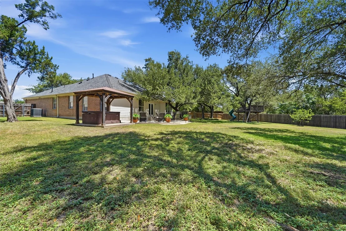 Photo of 1700 Clay LN