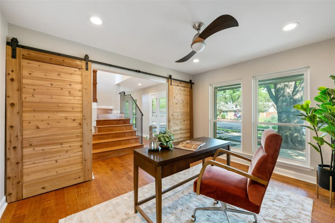 Photo of 6812 Pioneer PL