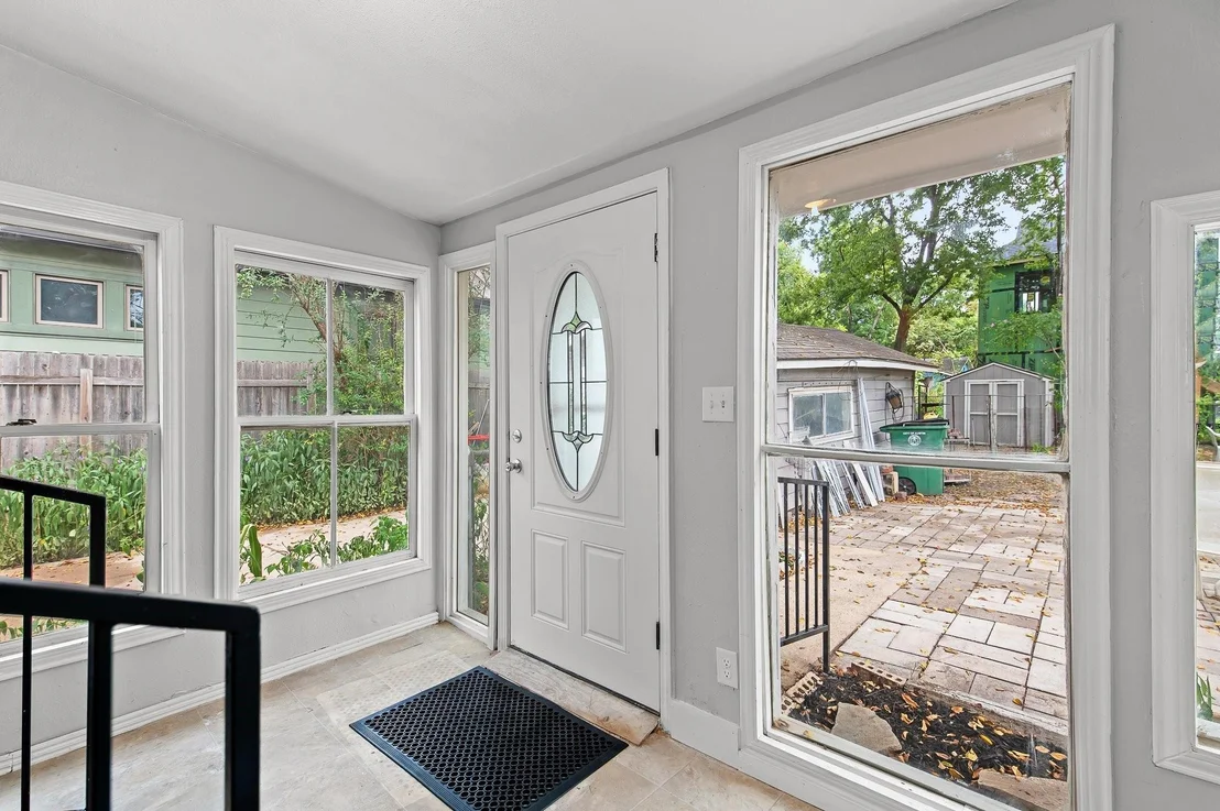 Photo of 1708 Payne Ave