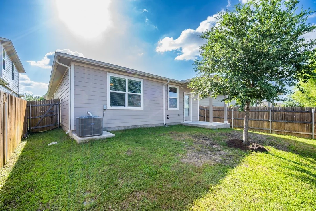 Photo of 10801 Meris LN