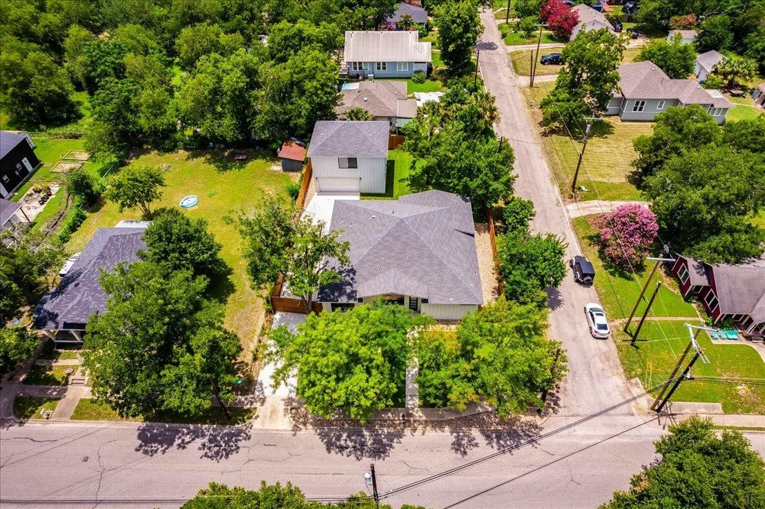 Photo of 1215 Howard ST