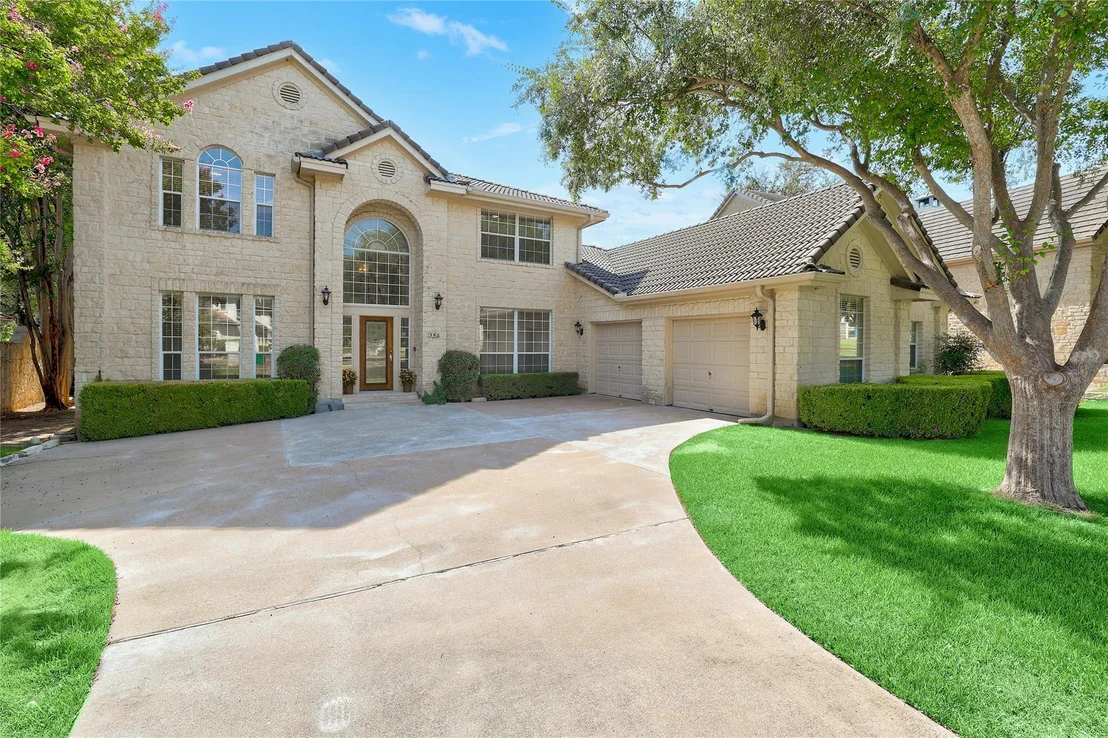 Photo of 38 Tiburon DR