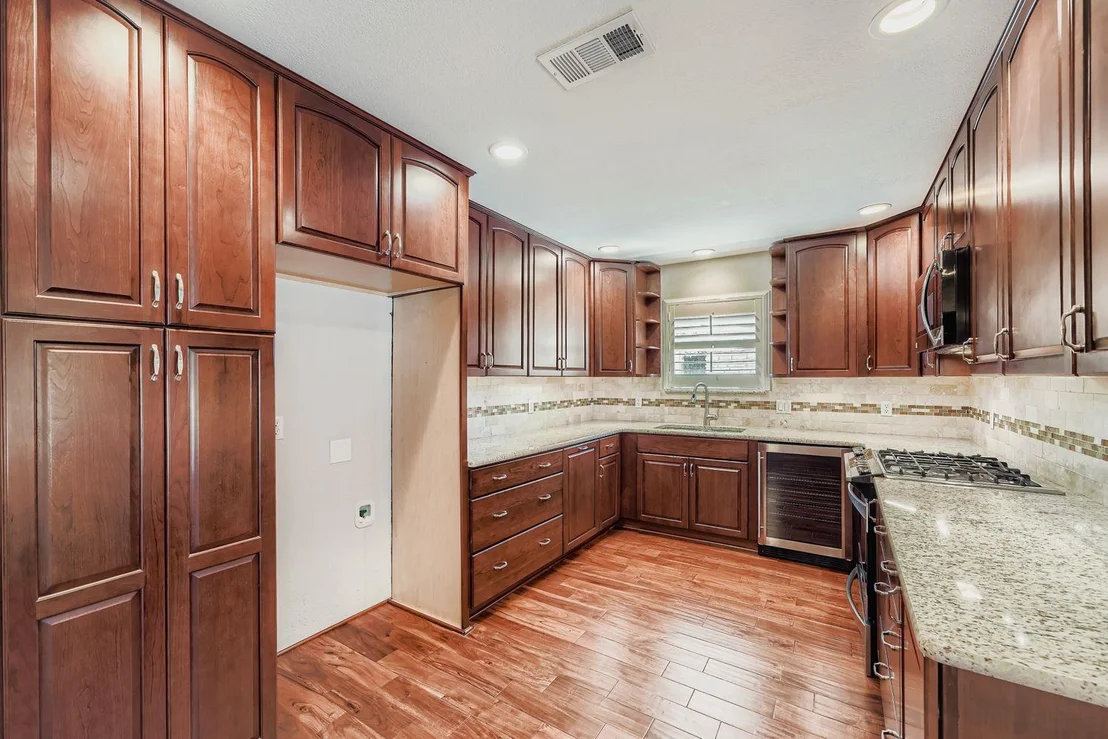 Photo of 7202 Beckett RD