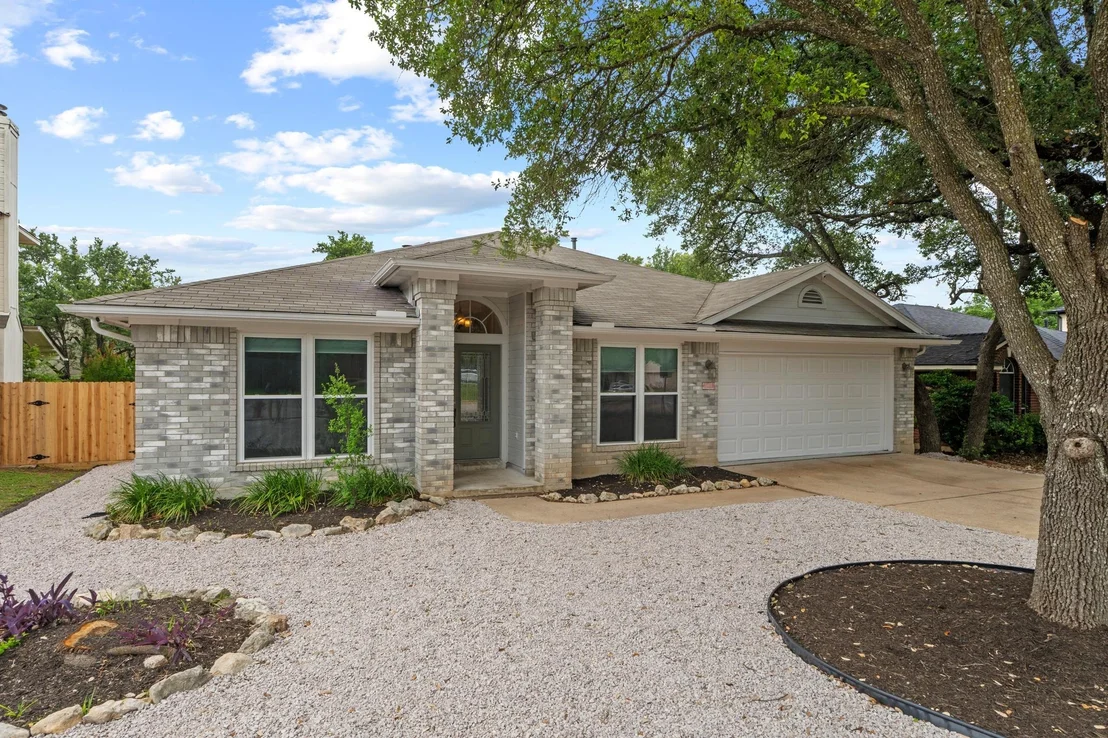 Photo of 1402 Highland DR