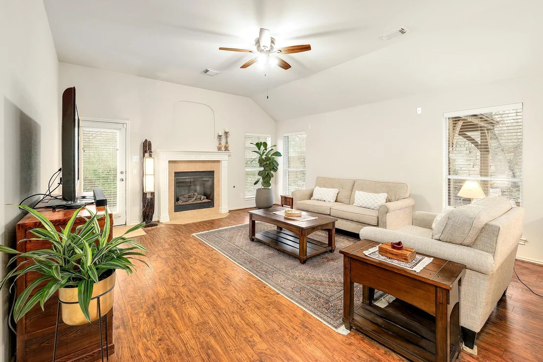 Photo of 3802 Azur LN