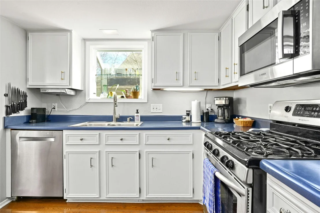 Photo of 4301 Red Cloud DR
