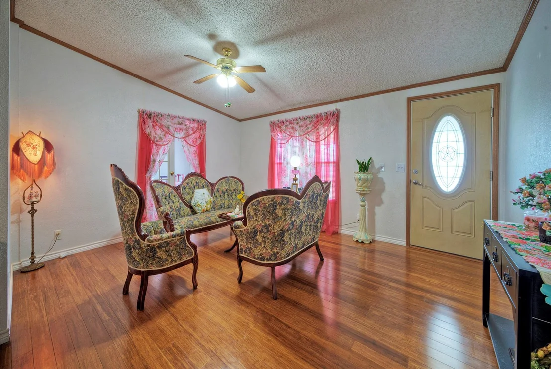 Photo of 901 County Road 134 RD