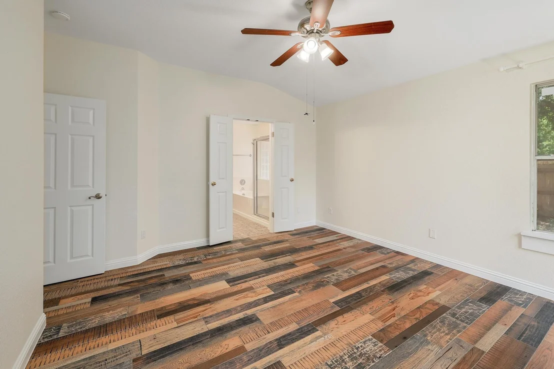 Photo of 700 Horizon TRL