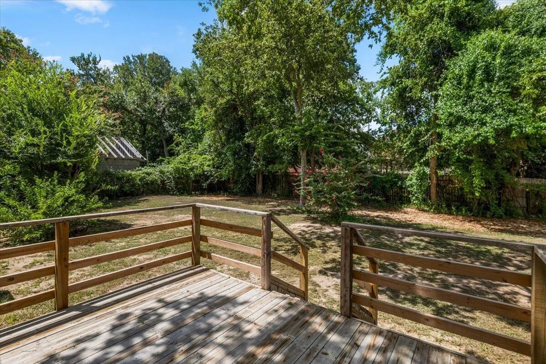 Photo of 2301 Sumac LN