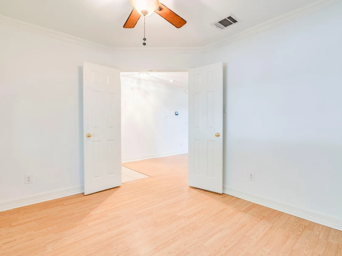 Photo of 130 Casper CV