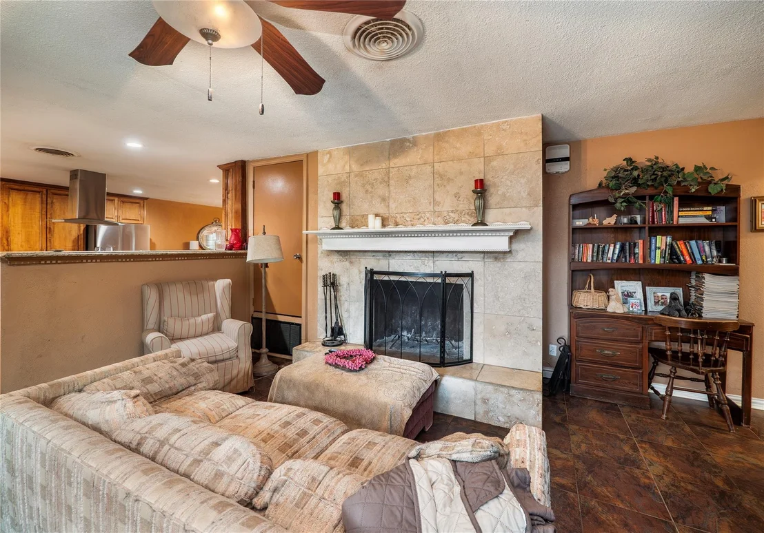 Photo of 112 Hasler ST