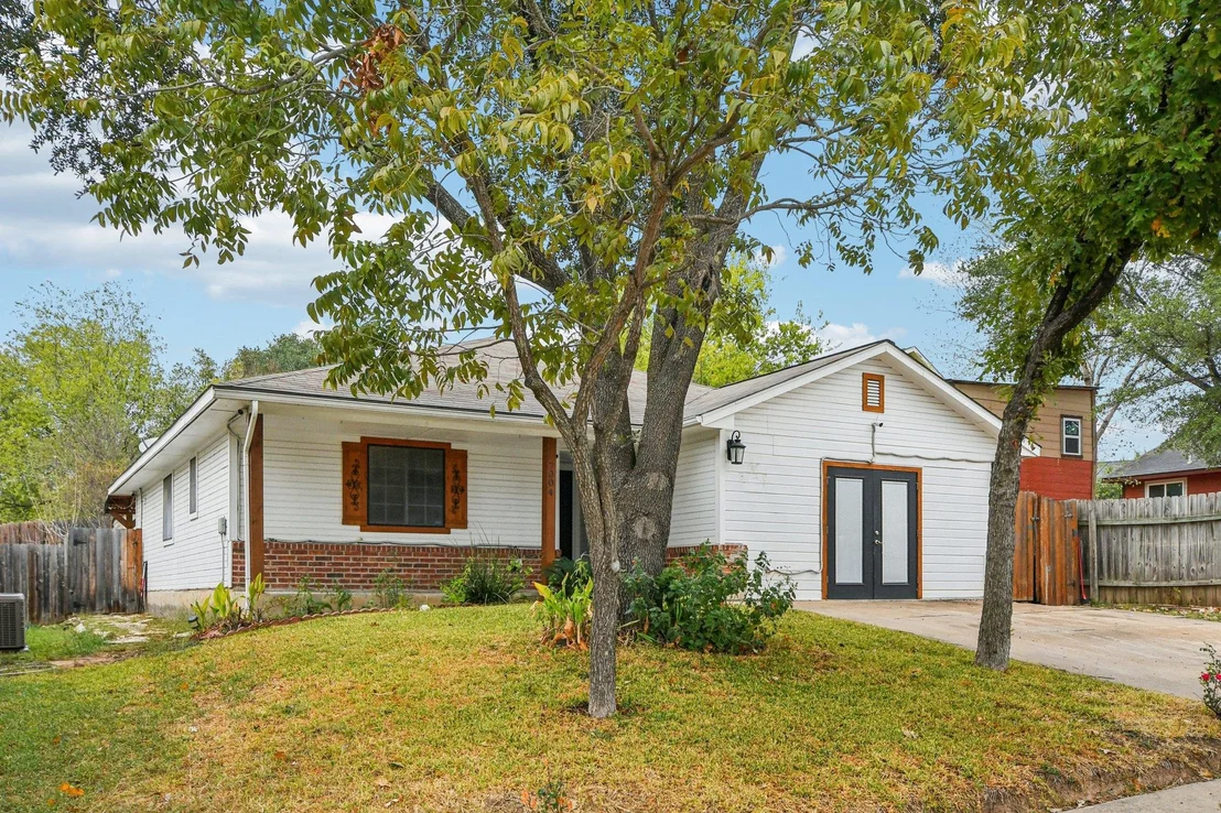 Photo of 7004 Colony Loop DR