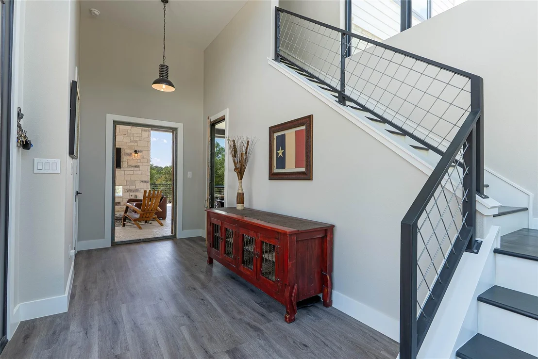 Photo of 23633 Lakeside DR
